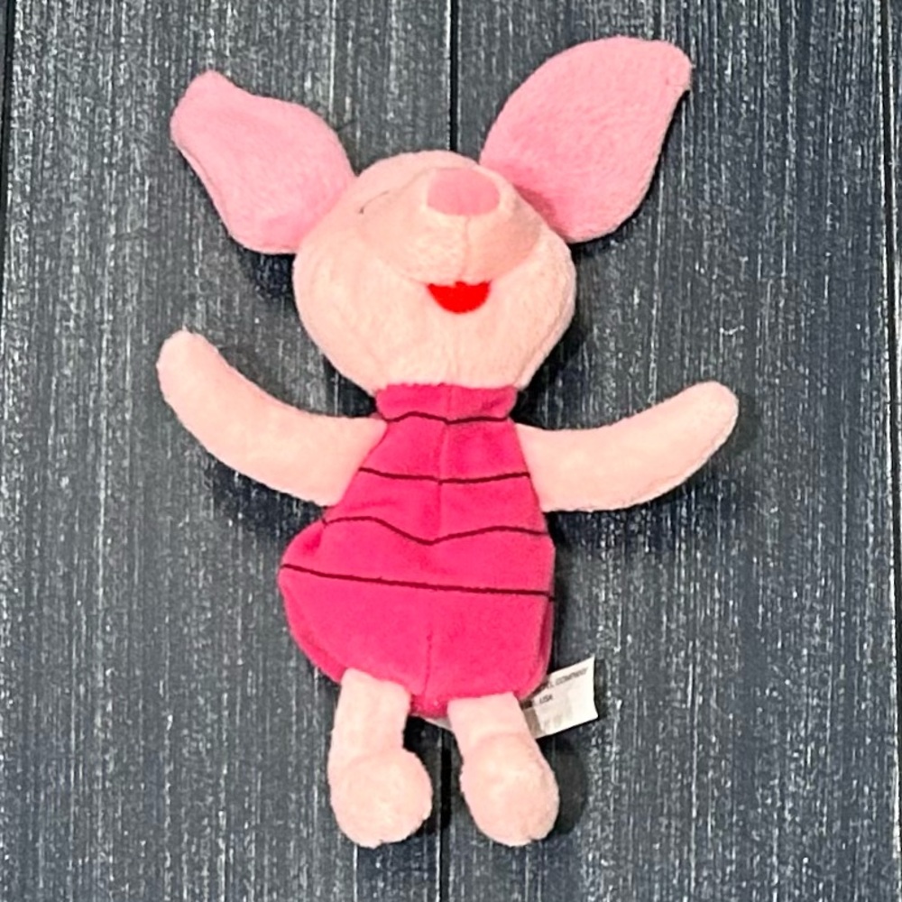Stuffed Piglet - Picture 2 of 3